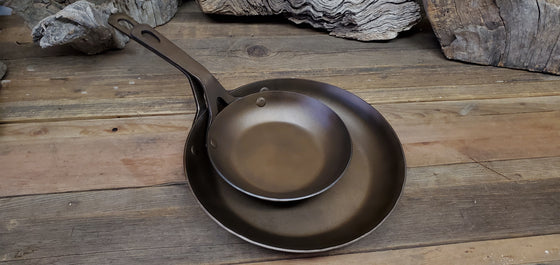 The Vaquero ~ 3pc set ~ Two Skillets and Roaster (Ships FREE in the US)