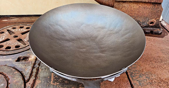 The Vaquero ~ 13in Lightweight ROUND bottom wok
