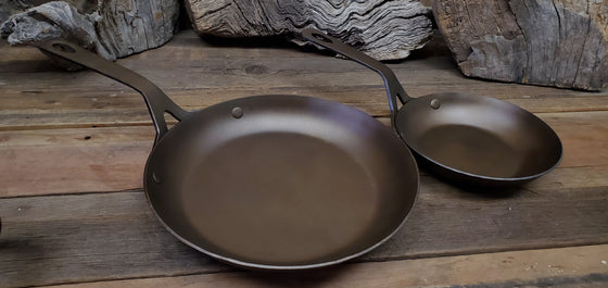 2pc set ~ The Vaquero ~ 11.5 and 8in skillets (Ships FREE in the US)